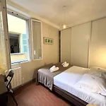Riviera - Vincent 1 - Vieille - Superieur 2 Pieces Ac 아파트 3*